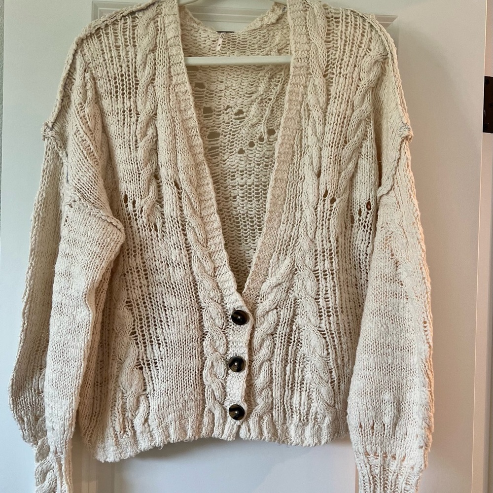 Cozy Free People Cropped Cream Cable Knit Sweater